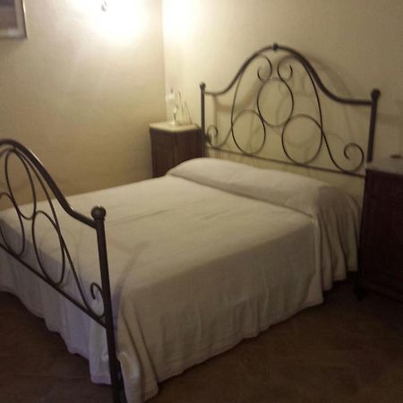 Agriturismo San Pierino 몬테로니다르비아 외부 사진
