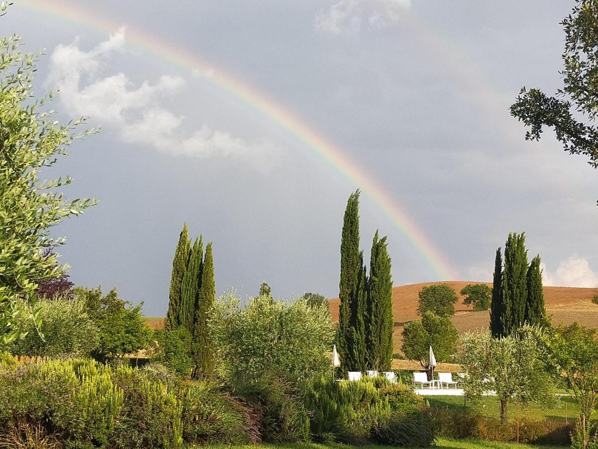Agriturismo San Pierino 몬테로니다르비아 외부 사진