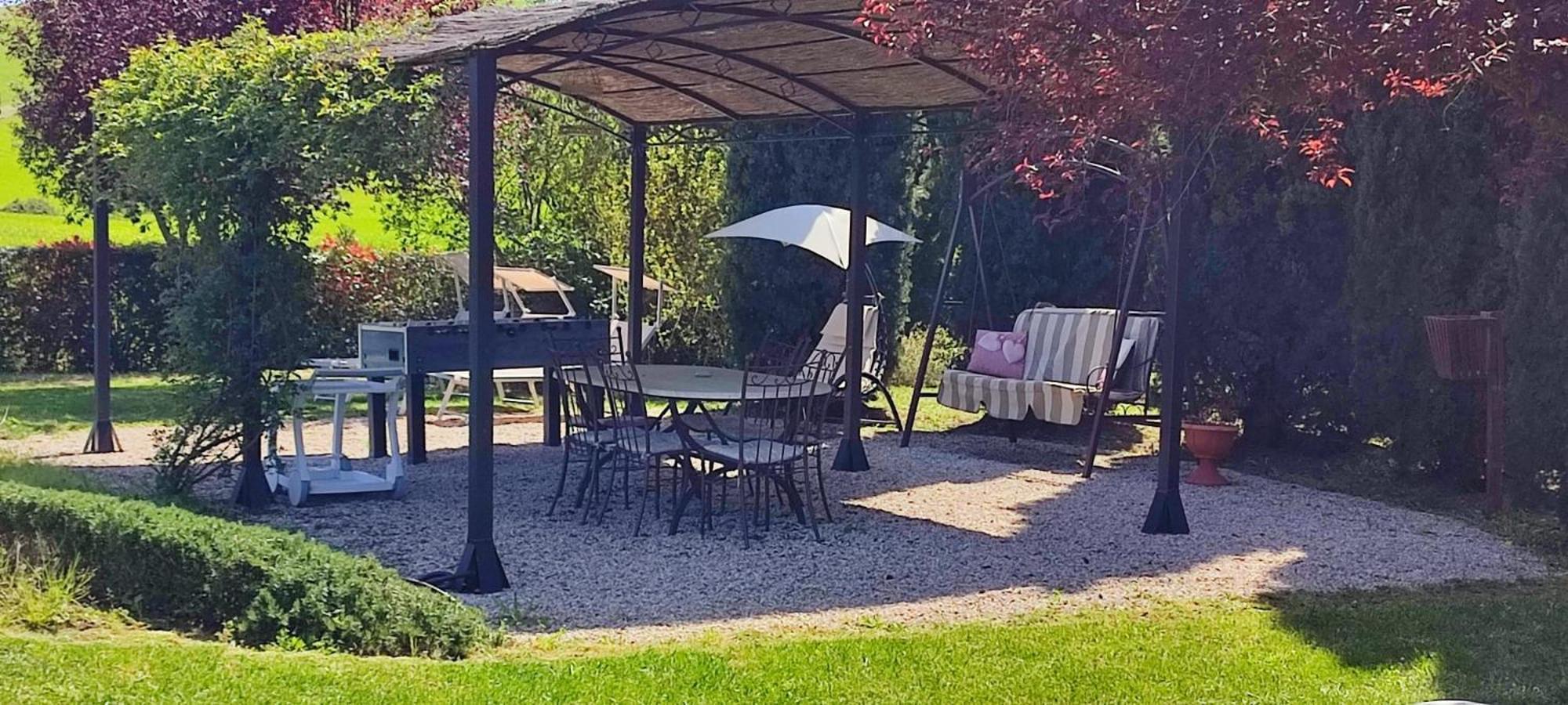 Agriturismo San Pierino 몬테로니다르비아 외부 사진