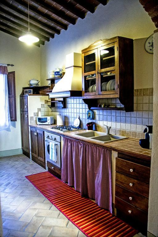 Agriturismo San Pierino 몬테로니다르비아 외부 사진