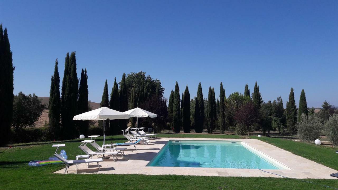 Agriturismo San Pierino 몬테로니다르비아 외부 사진