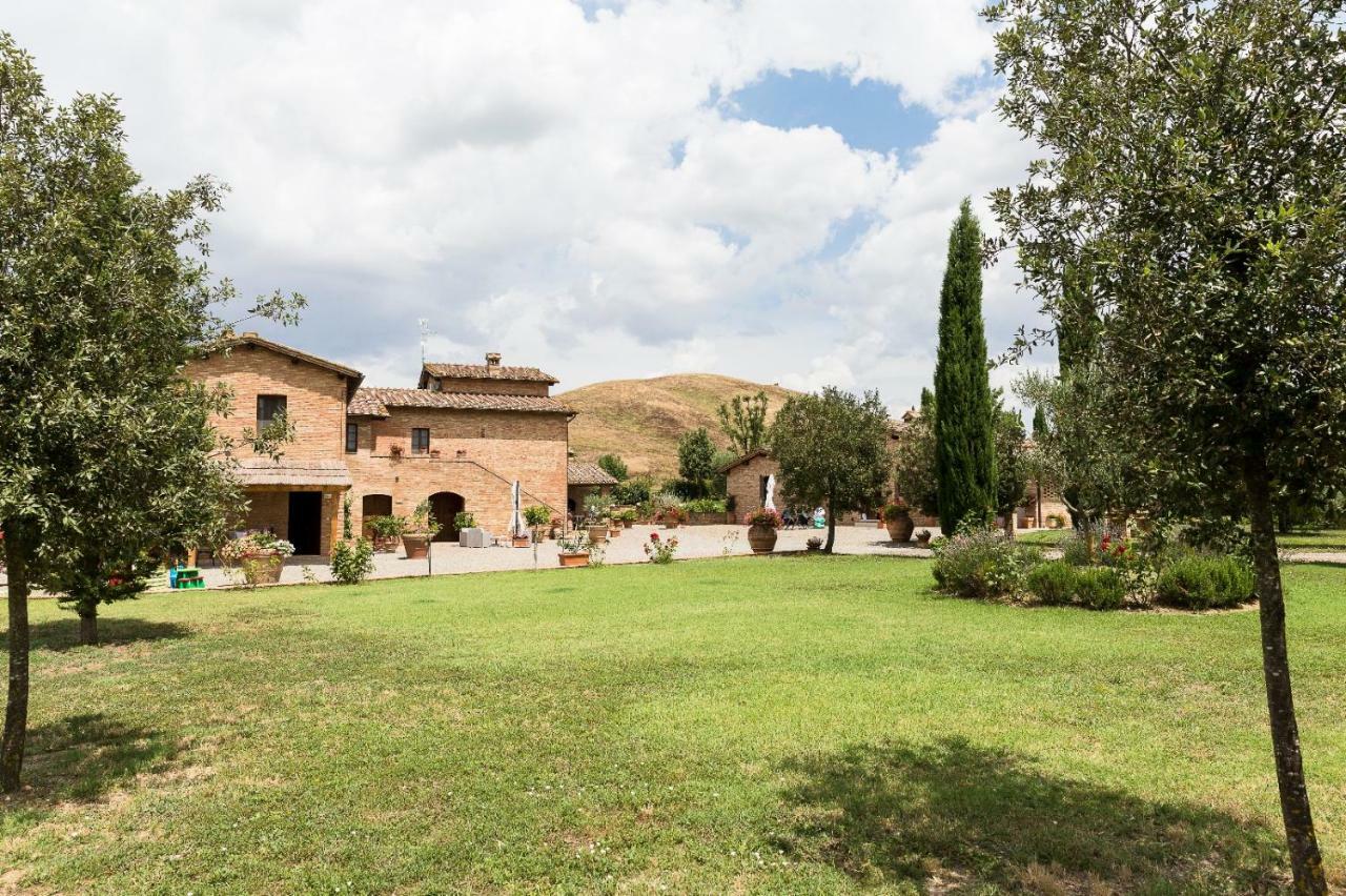 Agriturismo San Pierino 몬테로니다르비아 외부 사진
