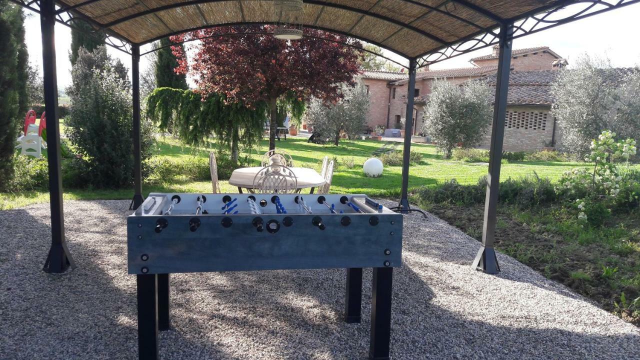 Agriturismo San Pierino 몬테로니다르비아 외부 사진