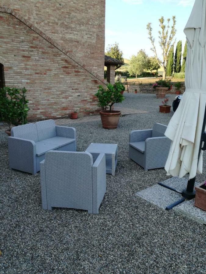 Agriturismo San Pierino 몬테로니다르비아 외부 사진